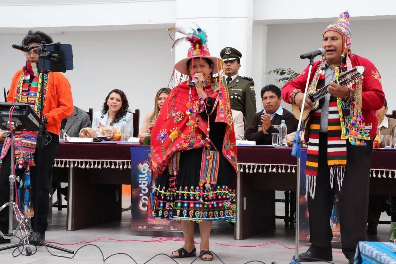 Los artistas fueron reconocidos por su aporte ala cultura. Foto: Cámara de Diputados.