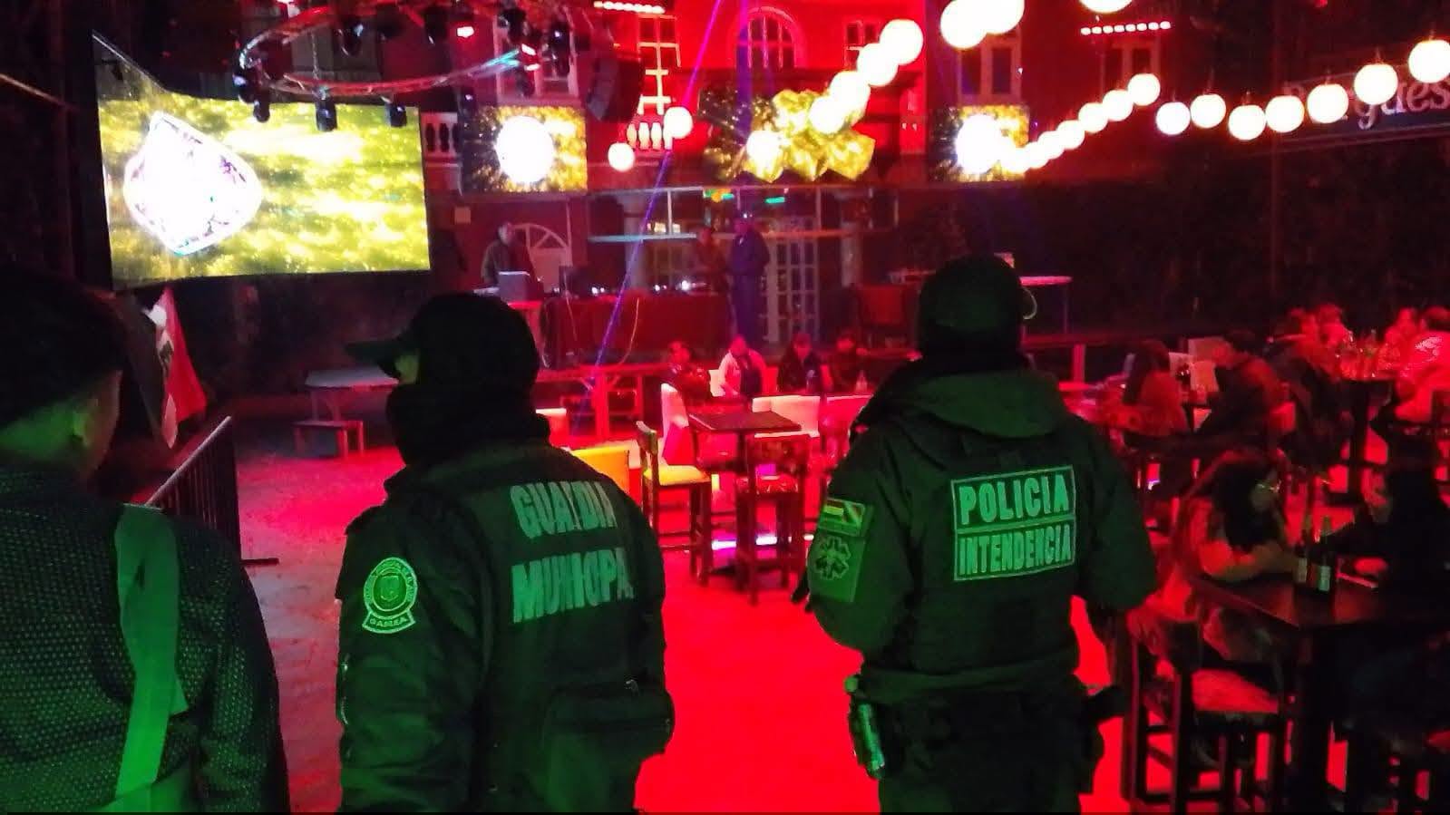 La alcaldía de El Alto realizó 333 operativos de control a bares y discotecas. Foto: Gamea.