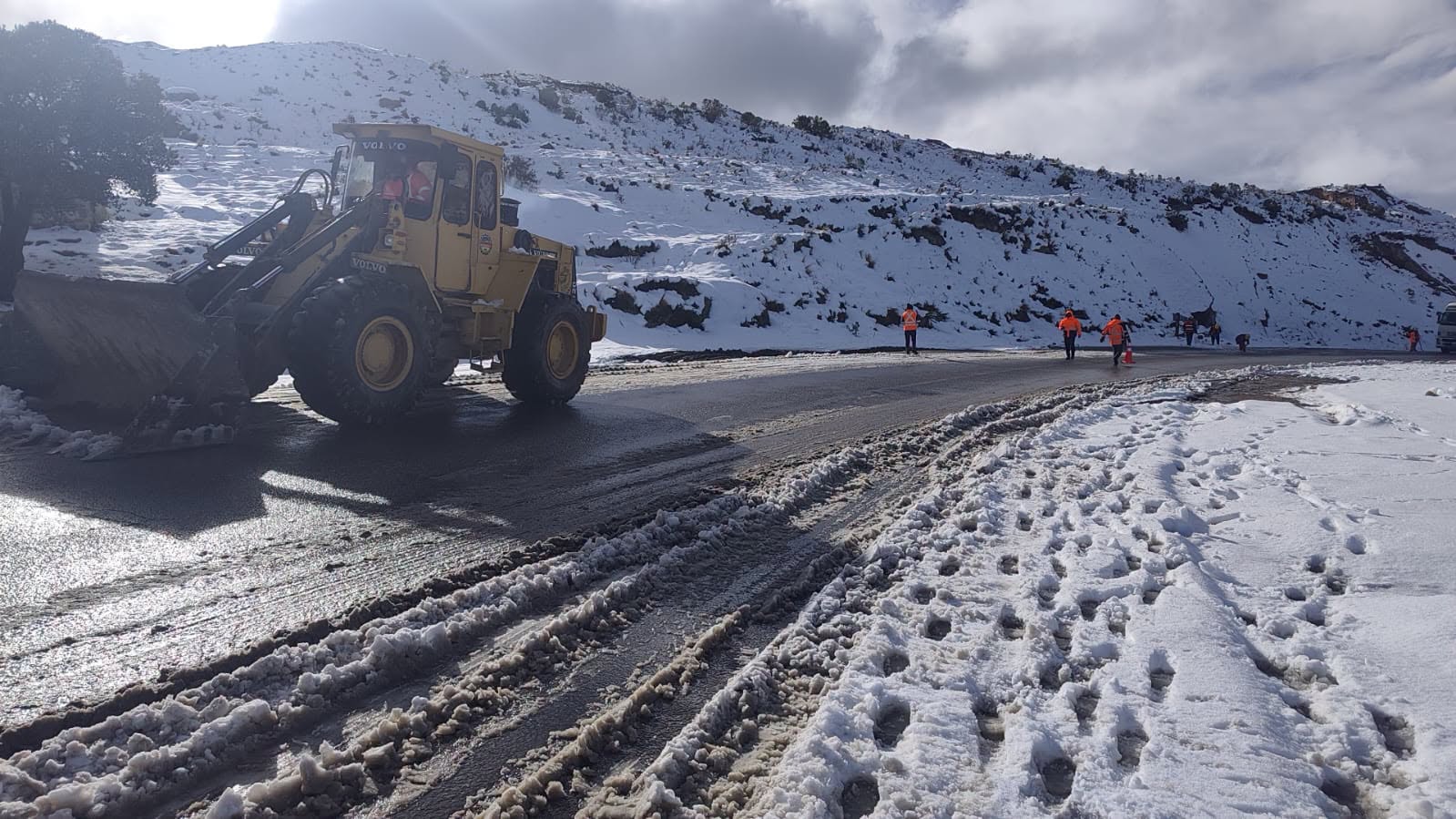 La ABC mantiene activos sus equipos de emergencia las 24 horas. Foto: ABC.