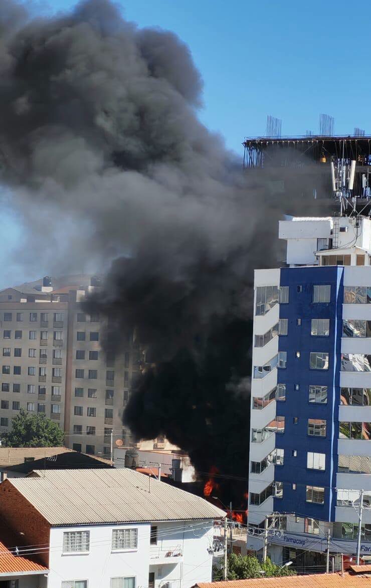 El incendio se registró la tarde de este jueves.