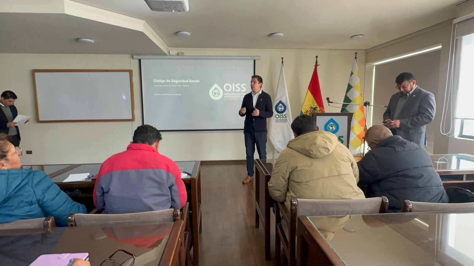 En las mesas técnicas se recogerá criterios, propuestas y aportes de los diferentes actores vinculados a la seguridad social. Foto: Cortesía.