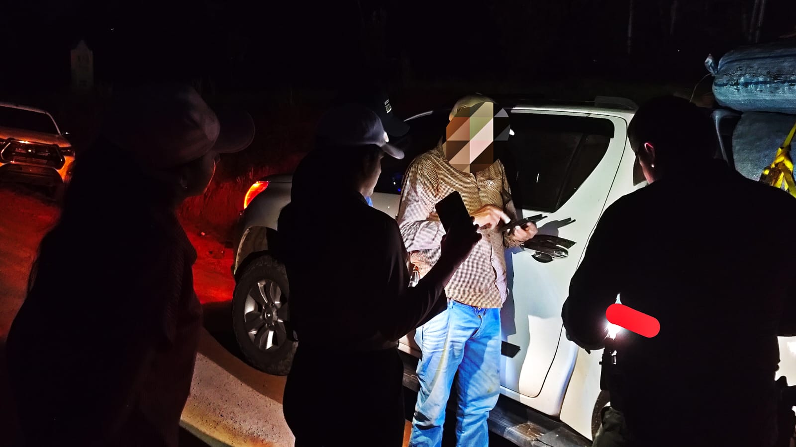 Aprehensión de una persona en operativo en Pando. Foto: Fiscalía General del Estado.