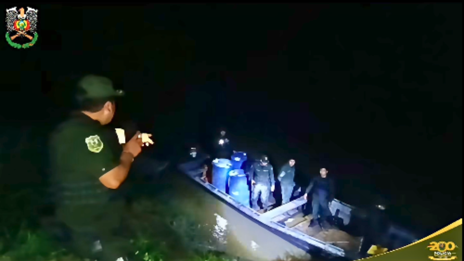Policía secuestra 800 litros de diésel en Guayaramerín. Foto: Captura Comando Departamental Beni.