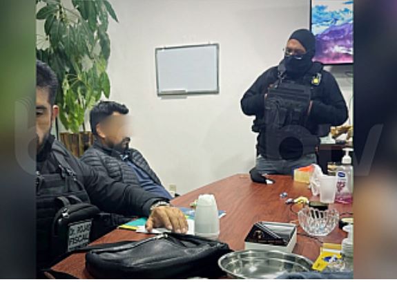 La Fiscalía acusa al exmilitar de haber huido de un operativo en La Paz con $us 700.000. (Foto: Btv)