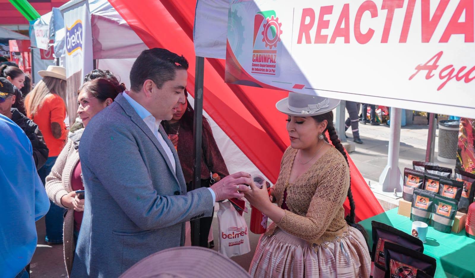 Feria “Reactiva La Paz – Aguante Collita”. Fotos: Viceministerio de Políticas de Industrialización.