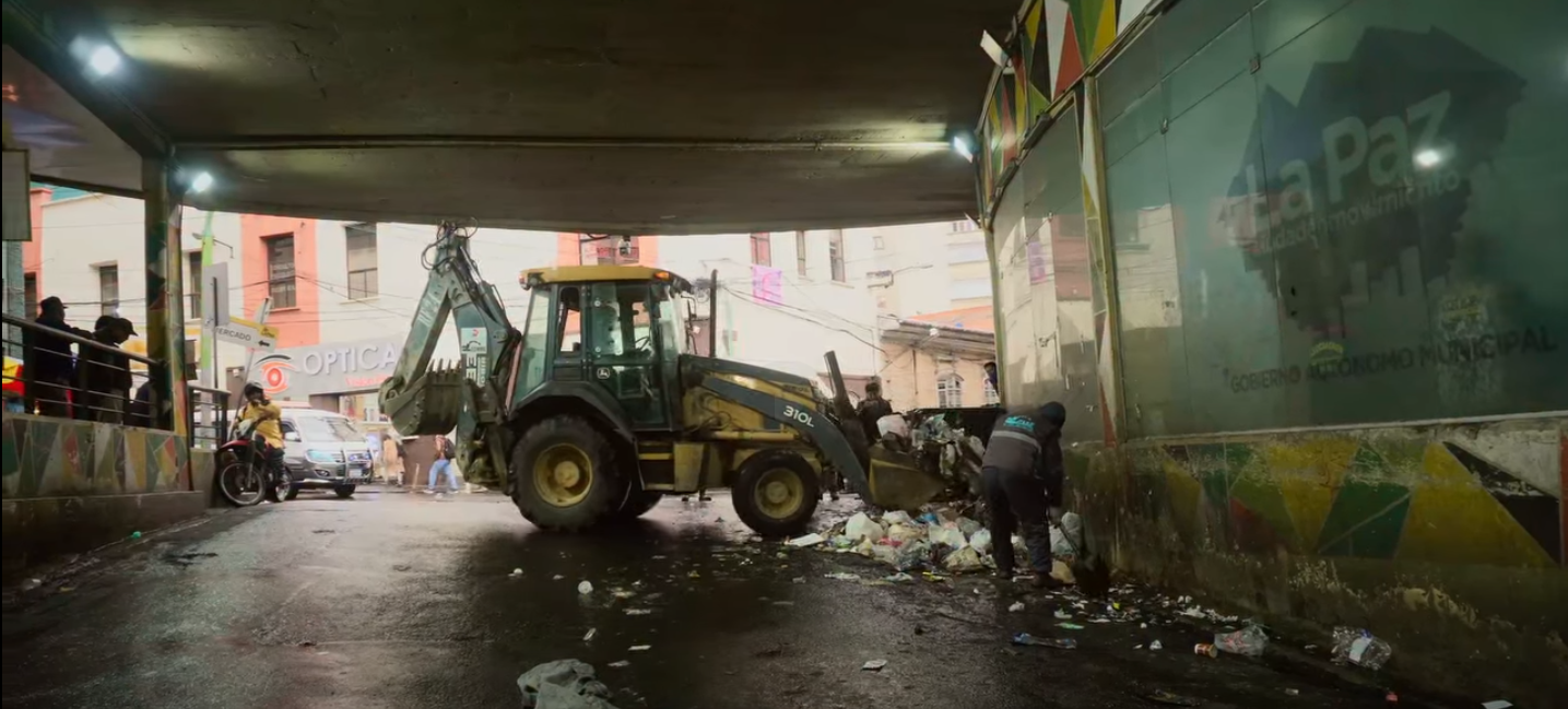 Recojo de basura en la ciudad de La Paz. Foto: Captura GAMLP.