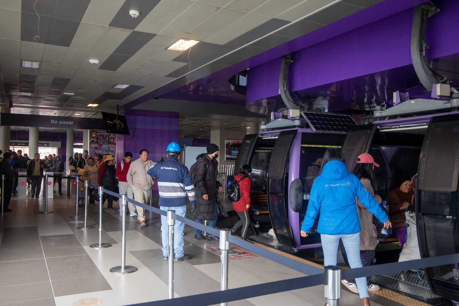 La estación de la línea Morada de Mi Teleférico, en La Paz. Foto: Cortesía.