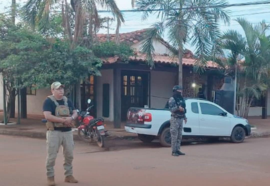 El hombre fue asesinado en su vivienda.