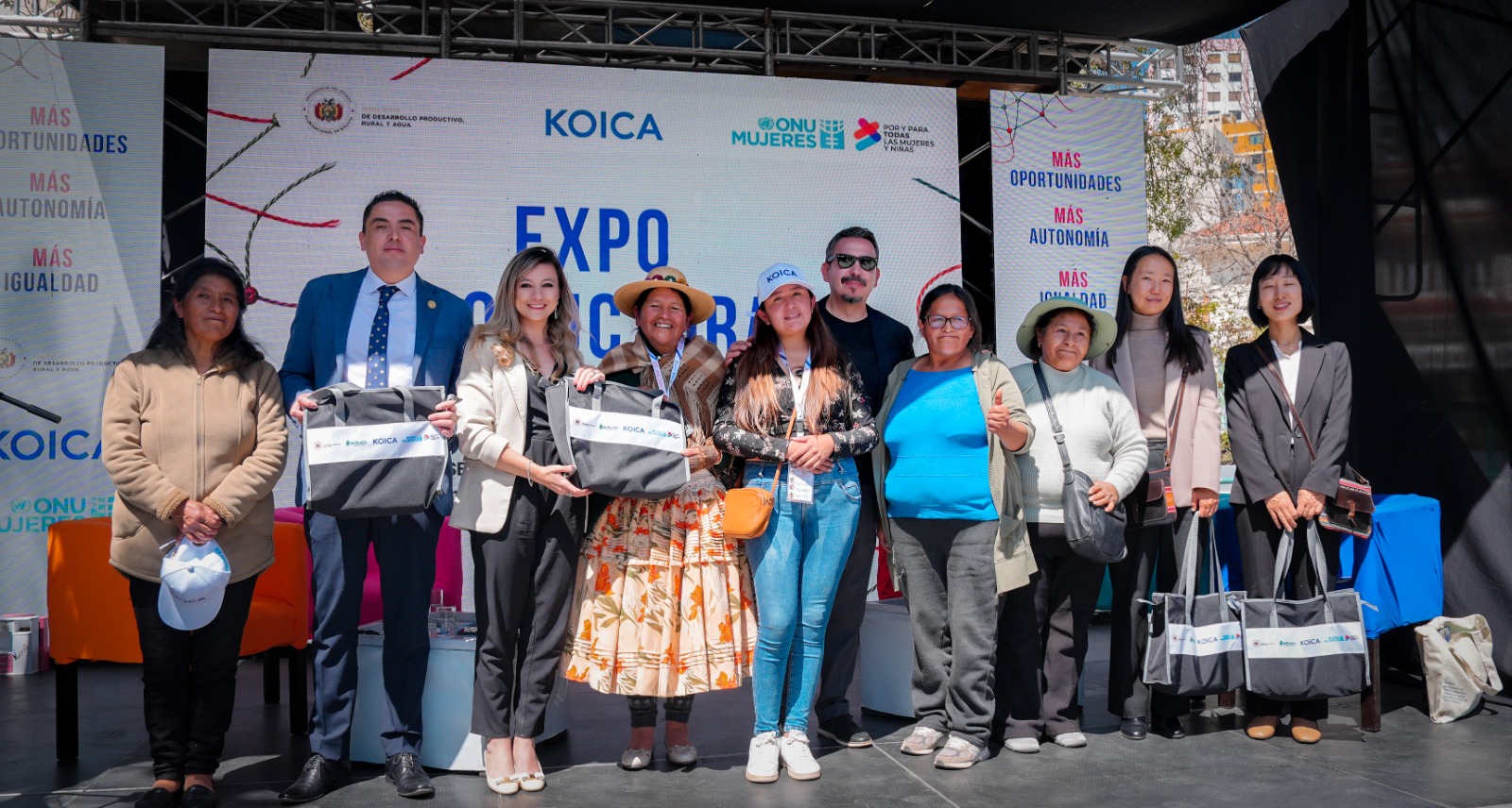 La Expo Productoras La Paz 2026 se desarrolla en la Plaza Abaroa.