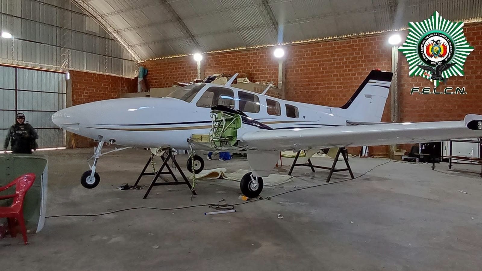 Una de las avionetas secuestradas por la Policía. Foto: FELCN