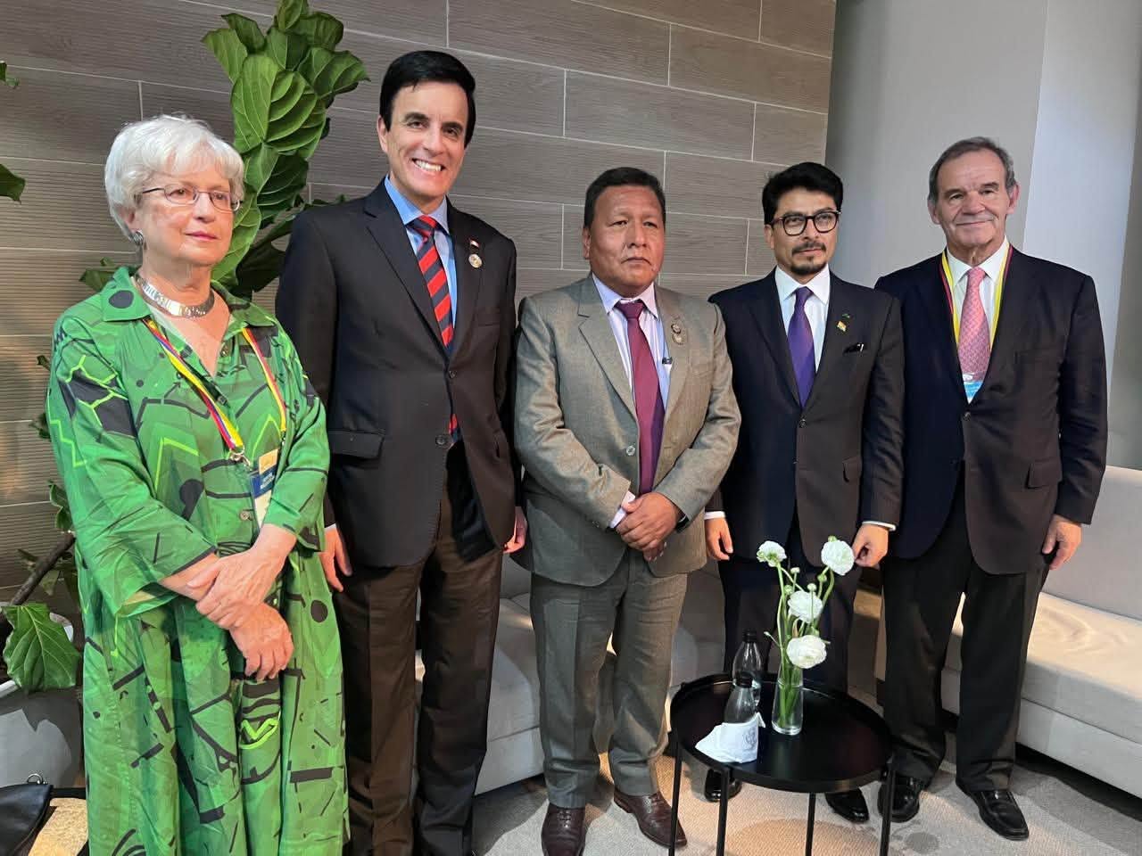 El canciller Héctor Huanca en Cali, Colombia. Foto: Cancillería de Bolivia