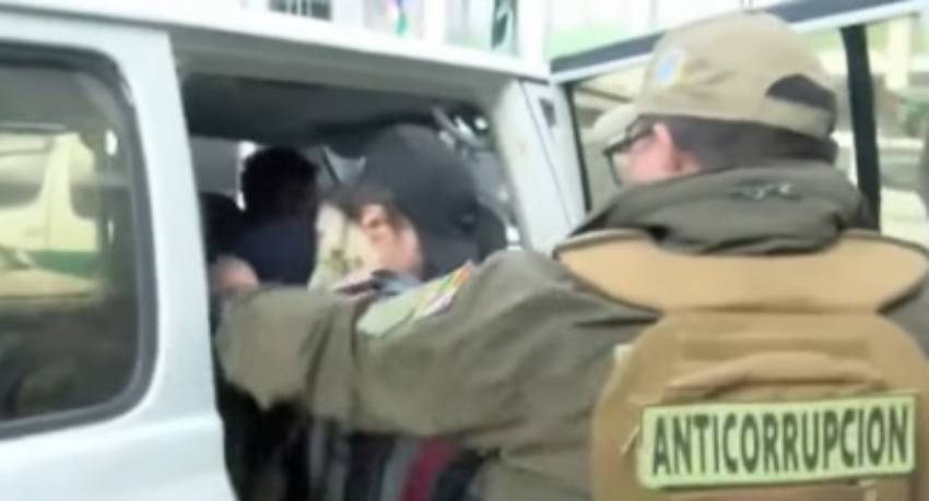 La exfuncionaria de YPFB en La Paz. Foto: captura video