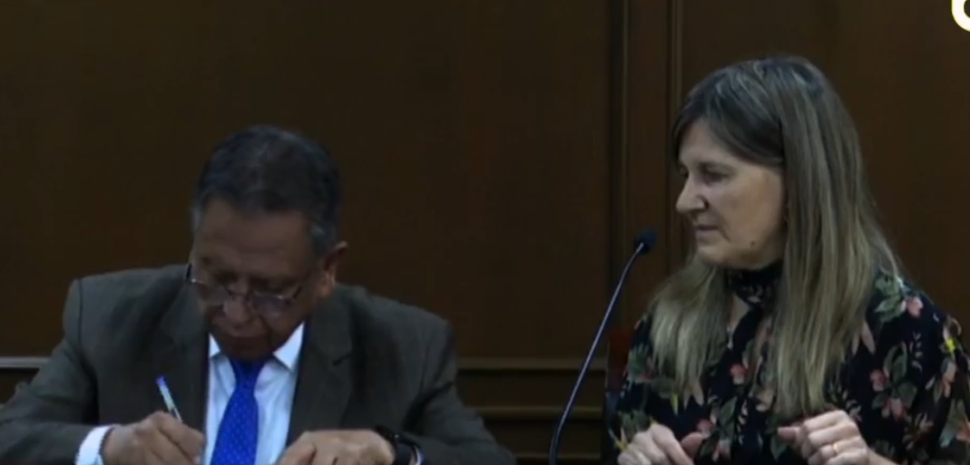 Firma del memorándum para luchar contra el crimen organizado.