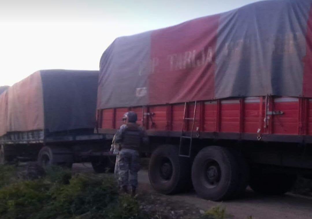 Lencería de contrabando decomisada en Tarija. Fotos: Armada Boliviana.