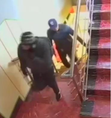 Cámaras de seguridad de la vivienda captaron el hecho.