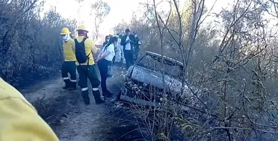 El vehículo encontrado calcinado por la Policía en Tarija.