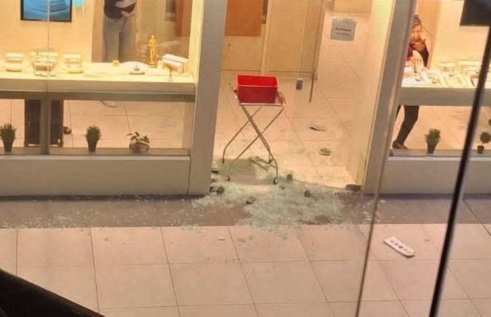 Los daños en la joyería de Cochabamba. Foto: internet