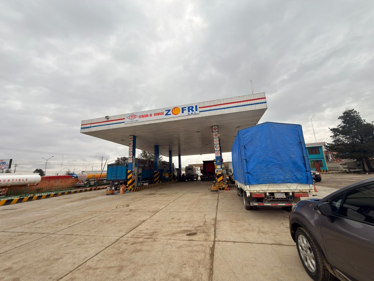 El surtidor en El Alto donde se detectó irregularidades. Foto: YPFB.