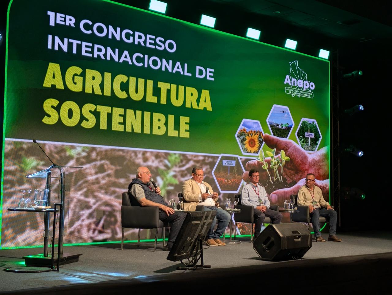 El simposio reunió a expertos nacionales e internacionales en Santa Cruz. Foto: Anapo.