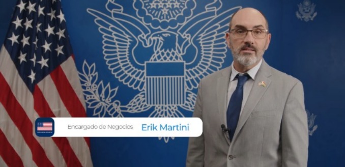 El encargado de Negocios de la Embajada de Estados Unidos en Bolivia, Erik Martini. Imagen: Captura.