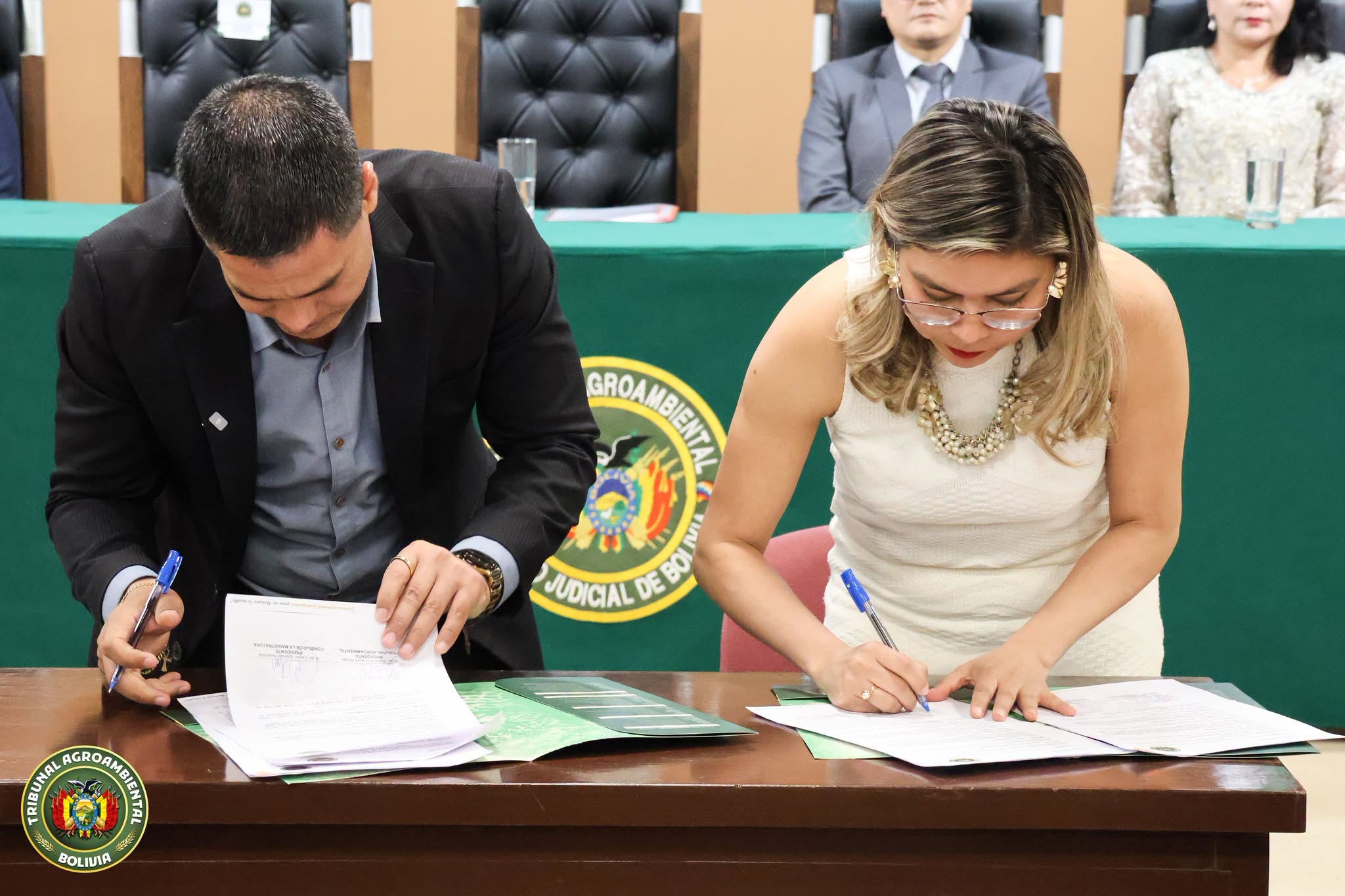 Firma del convenio. Foto: TA