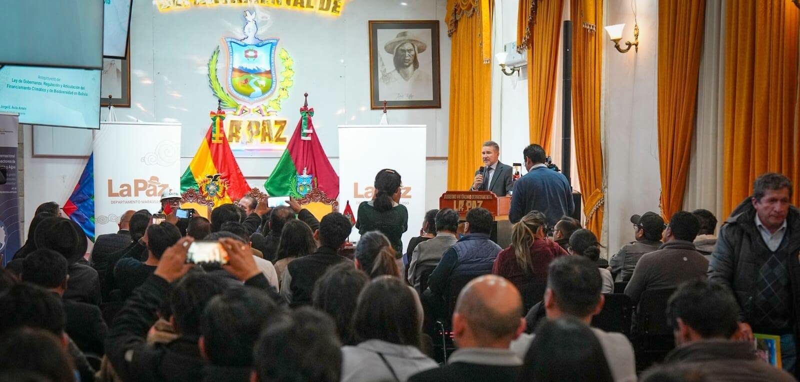 Hoy se presentó la propuesta de Proyecto de Ley de Financiamiento Climático y de Biodiversidad. Foto: Viceministerio de Medio Ambiente.