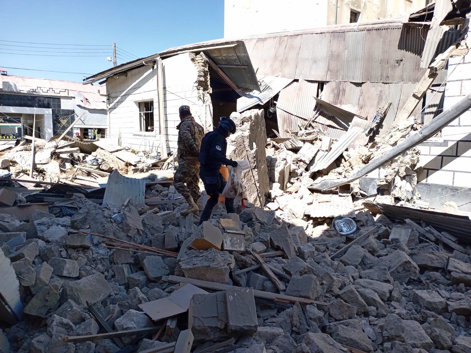 Daños en ambientes del Regimiento Bolívar. Foto: Ministerio de Defensa