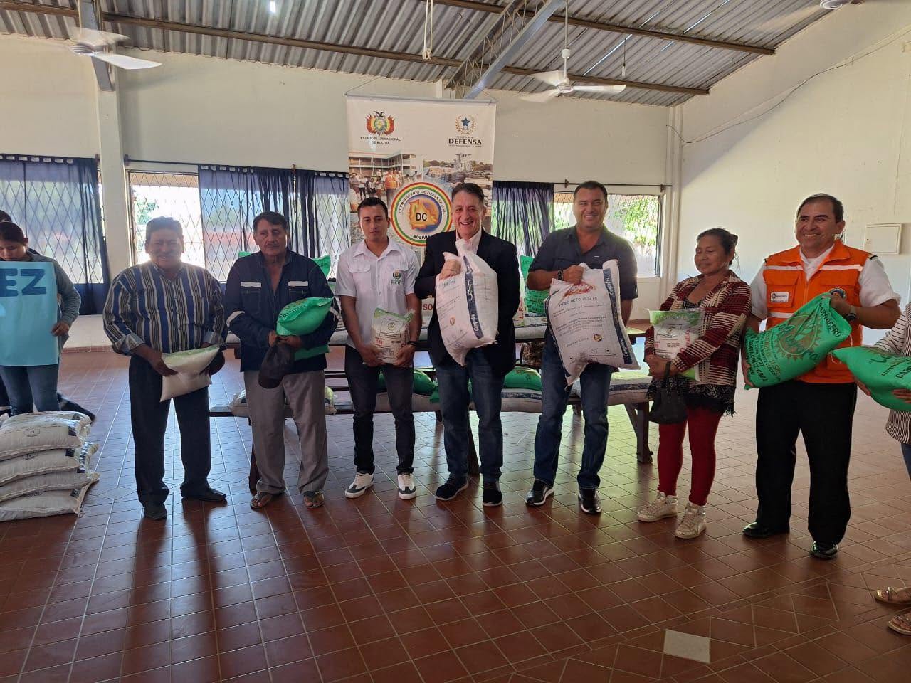 La ayuda entregada a pobladores afectados. Foto: Defensa Civil