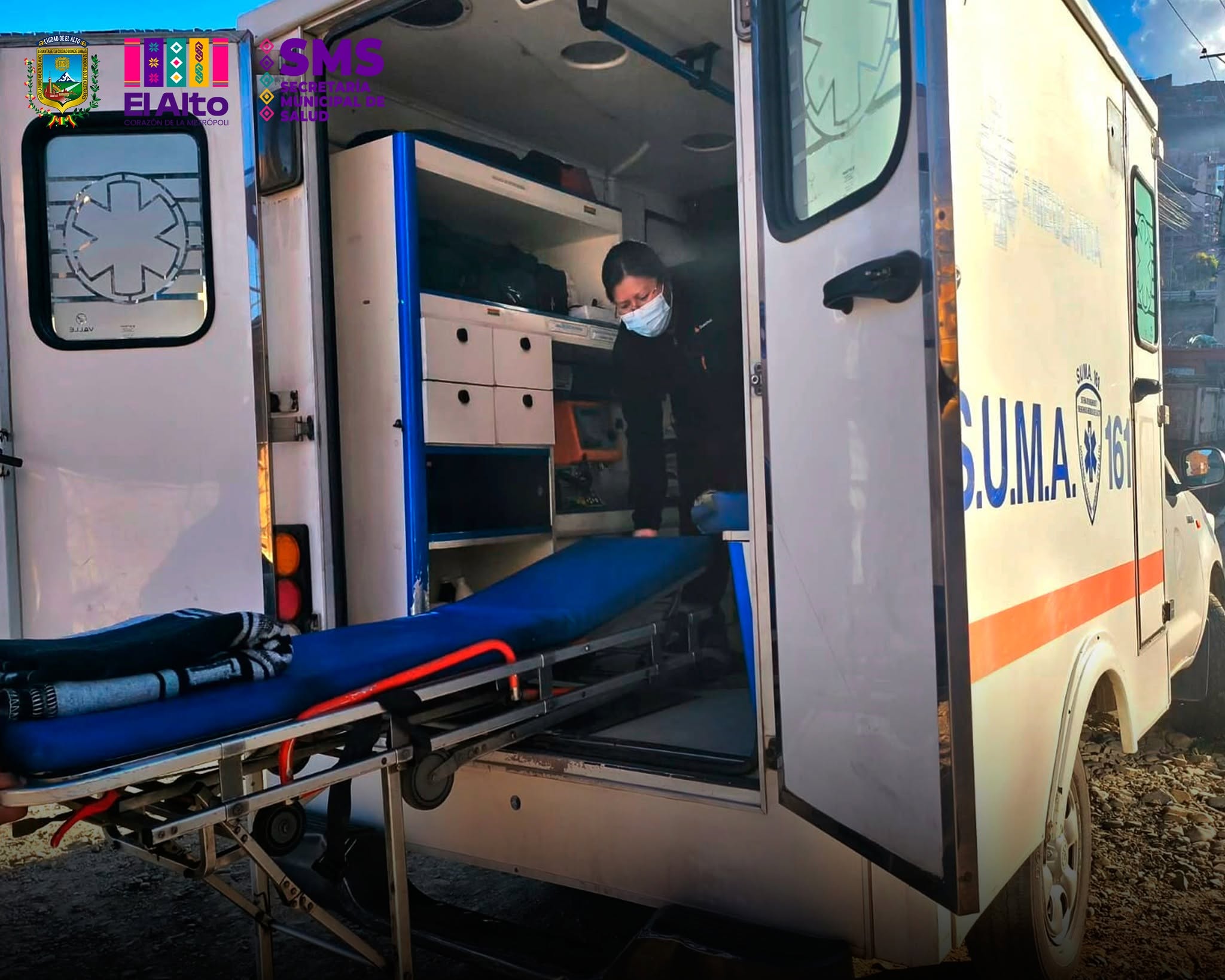 Alcaldía de El Alto, envió ambulancias para brindar auxilio a los afectados en el municipio de Viacha.