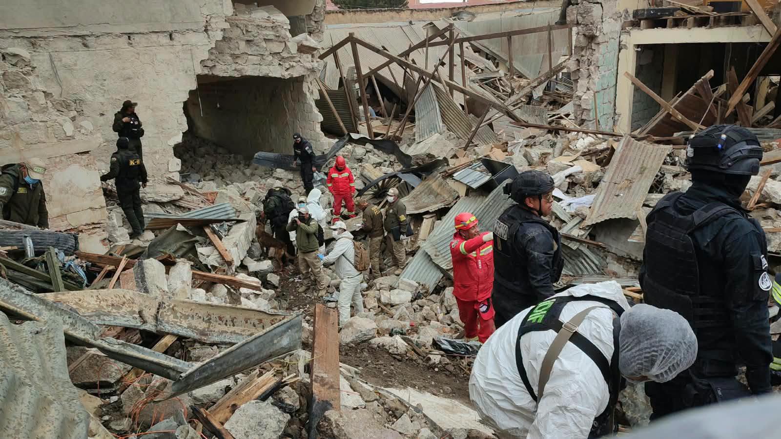 Daños en el Regimiento Bolívar tras la explosión. Foto: FGE