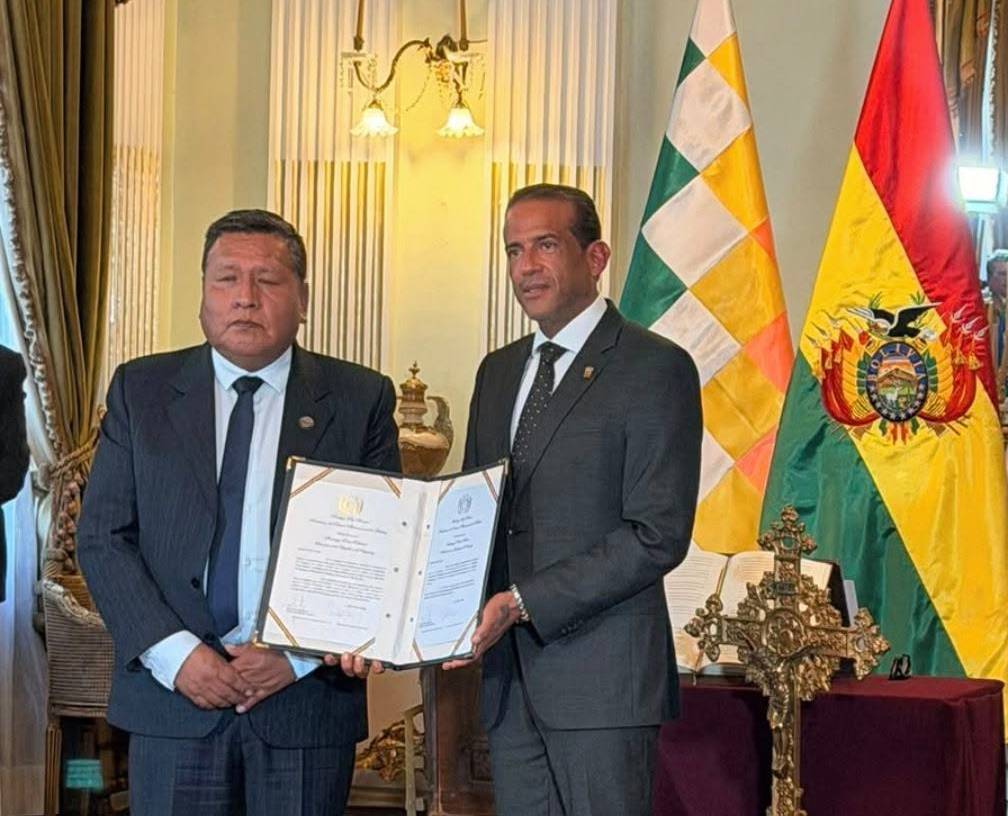 Posesión de Fernando Camacho como embajador de Bolivia en Paraguay. Foto: Radio IA