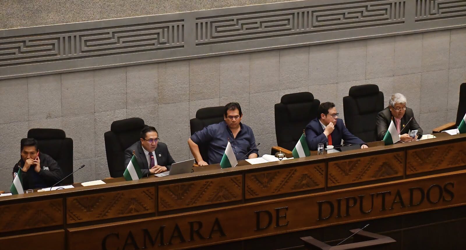 El ministro Christian Morales en la sesión de la Cámara de Diputados. Foto: Ministerio de Economía.