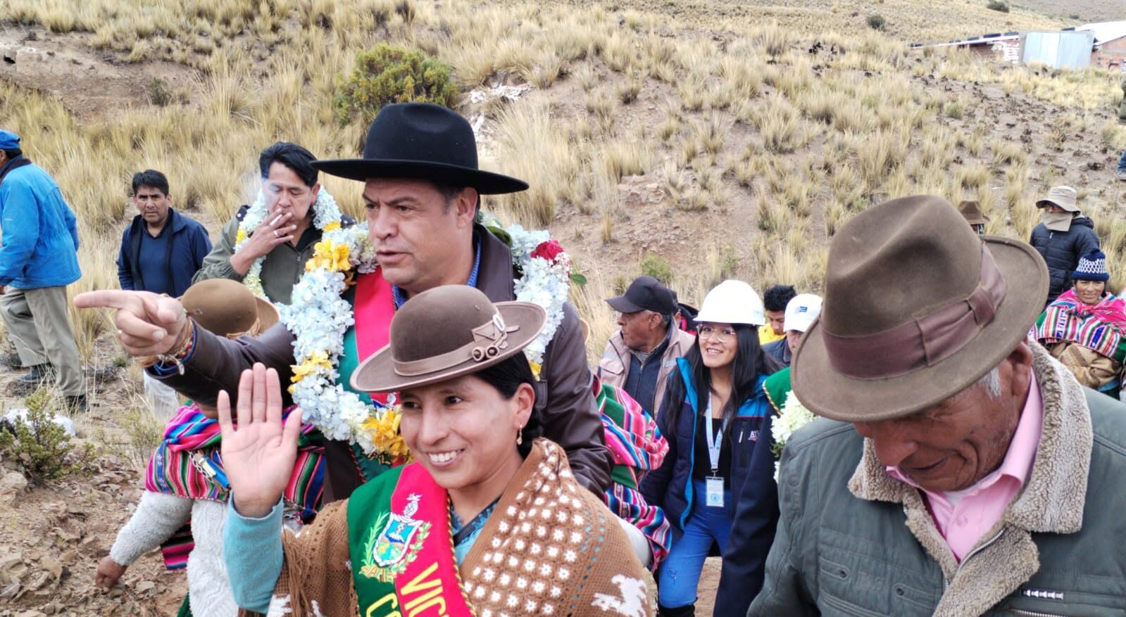 El gobernador Luis Revilla llegó hasta el municipio de Ayo Ayo. Foto: Agenda Rural.