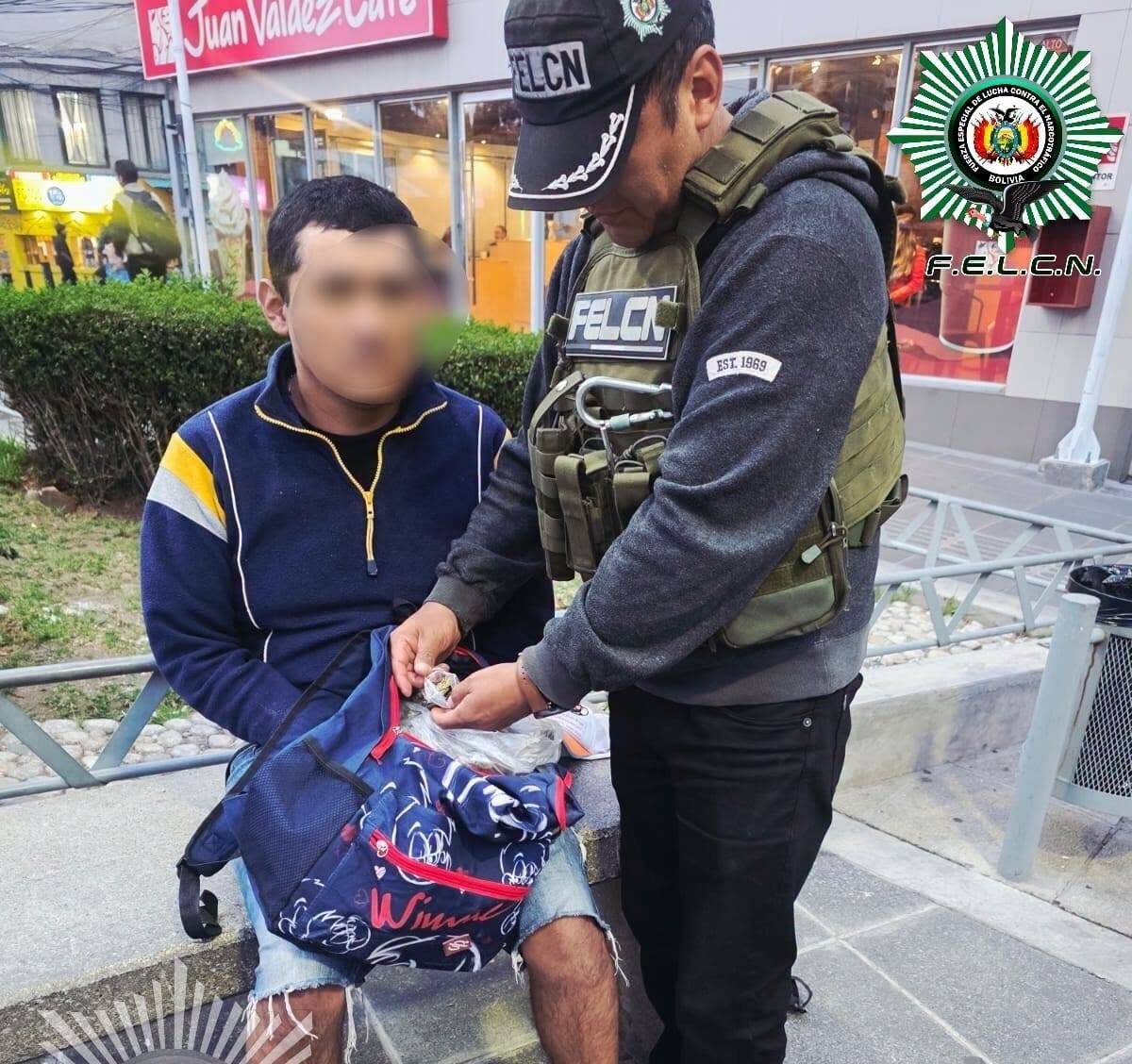 El sujeto fue aprehendido en pleno centro paceño.