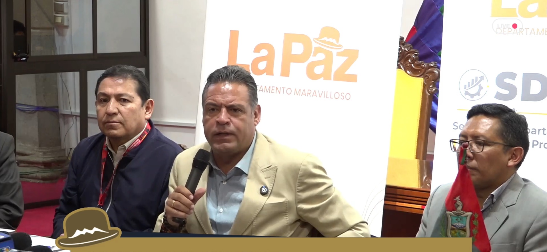 El gobernador de La Paz, Luis Revilla, informa sobre las medidas asumidas.