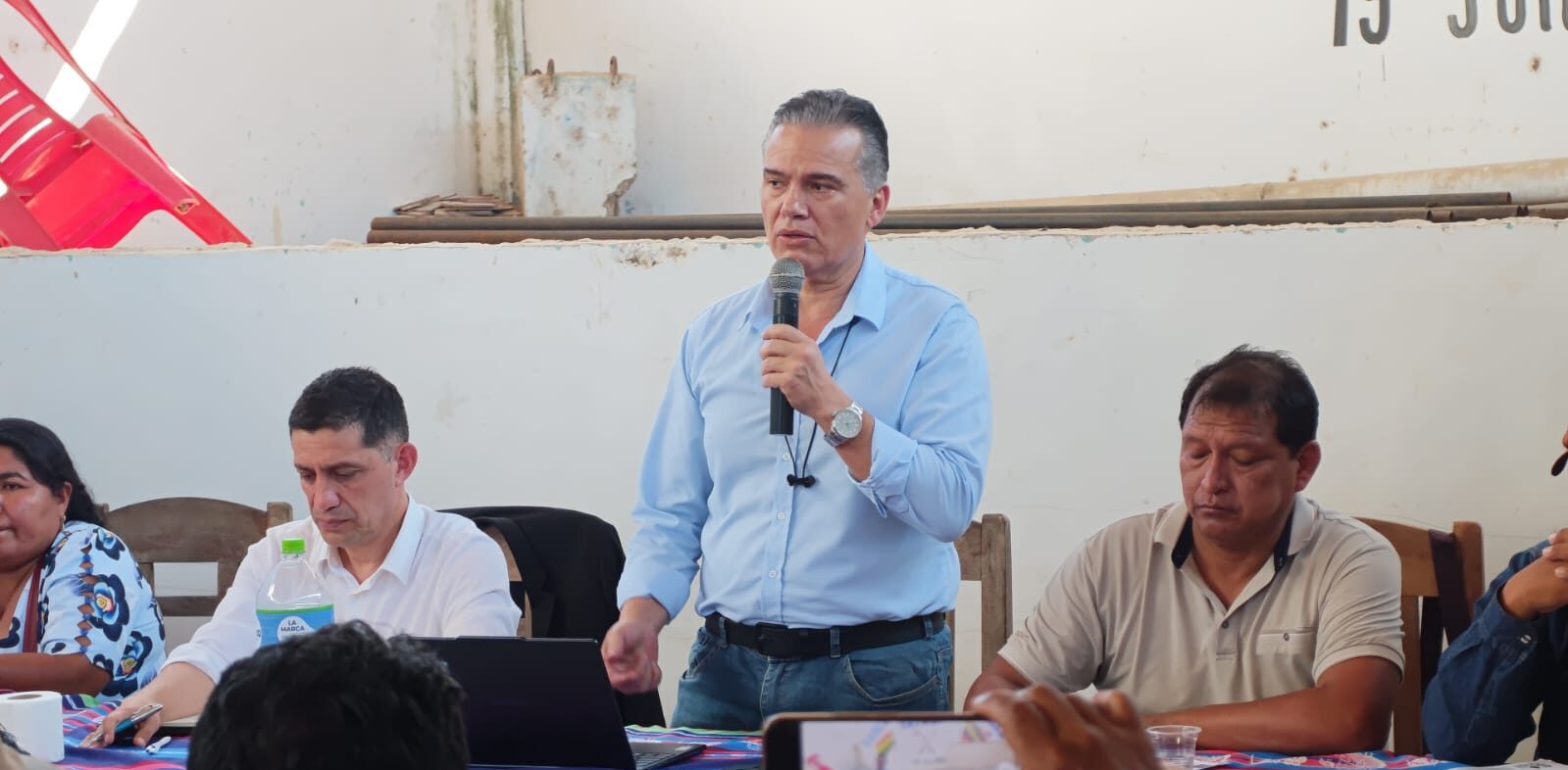 Gobierno y productores acuerdan mantener el DS 5698 y levantan bloqueo en Yapacaní.