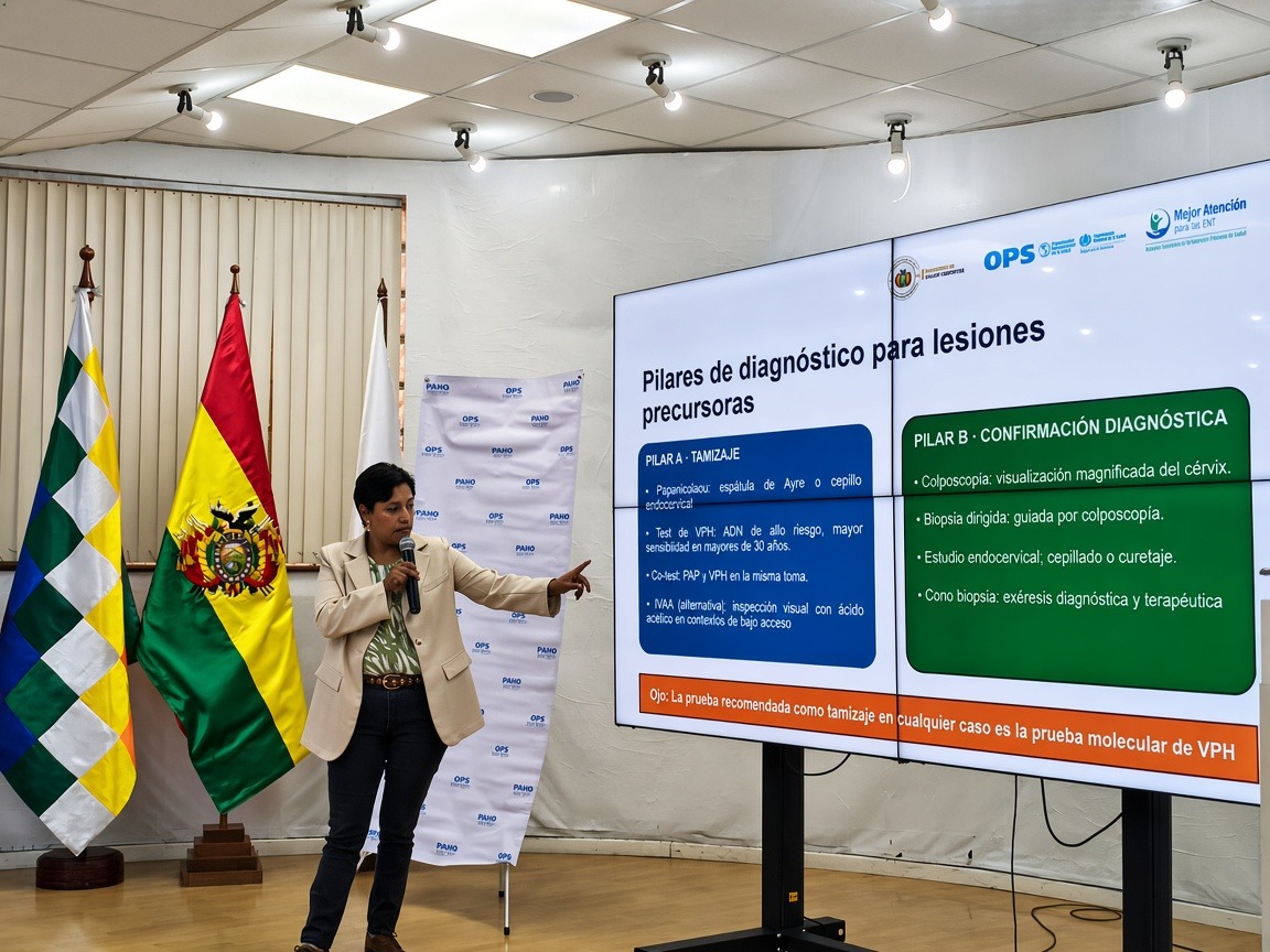 Capacitación a personal de salud de primer nivel. Fotos: Ministerio de Salud y Deportes.