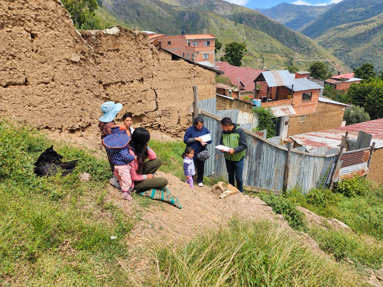 Salud desplegada para la vacunación de niños. Fotos: Ministerio de Salud y Deportes.