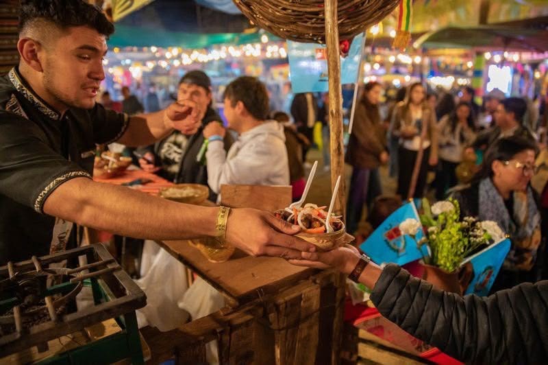 La décima edición del Eat Out La Paz Food Fest reunió gastronomía, música y entretenimiento, con la participación de cerca de 50 expositores.