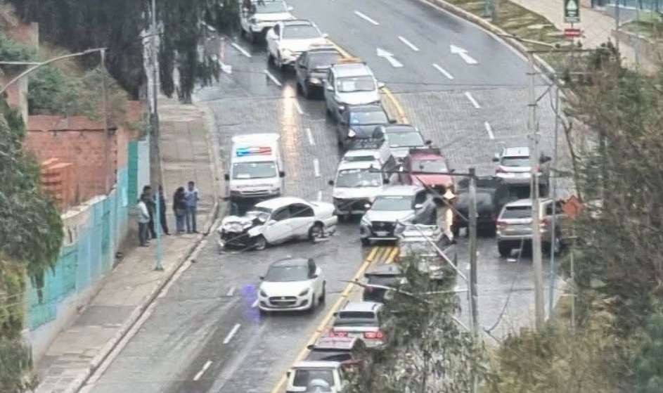 Una colisión en la avenida del Poeta. Foto: redes sociales