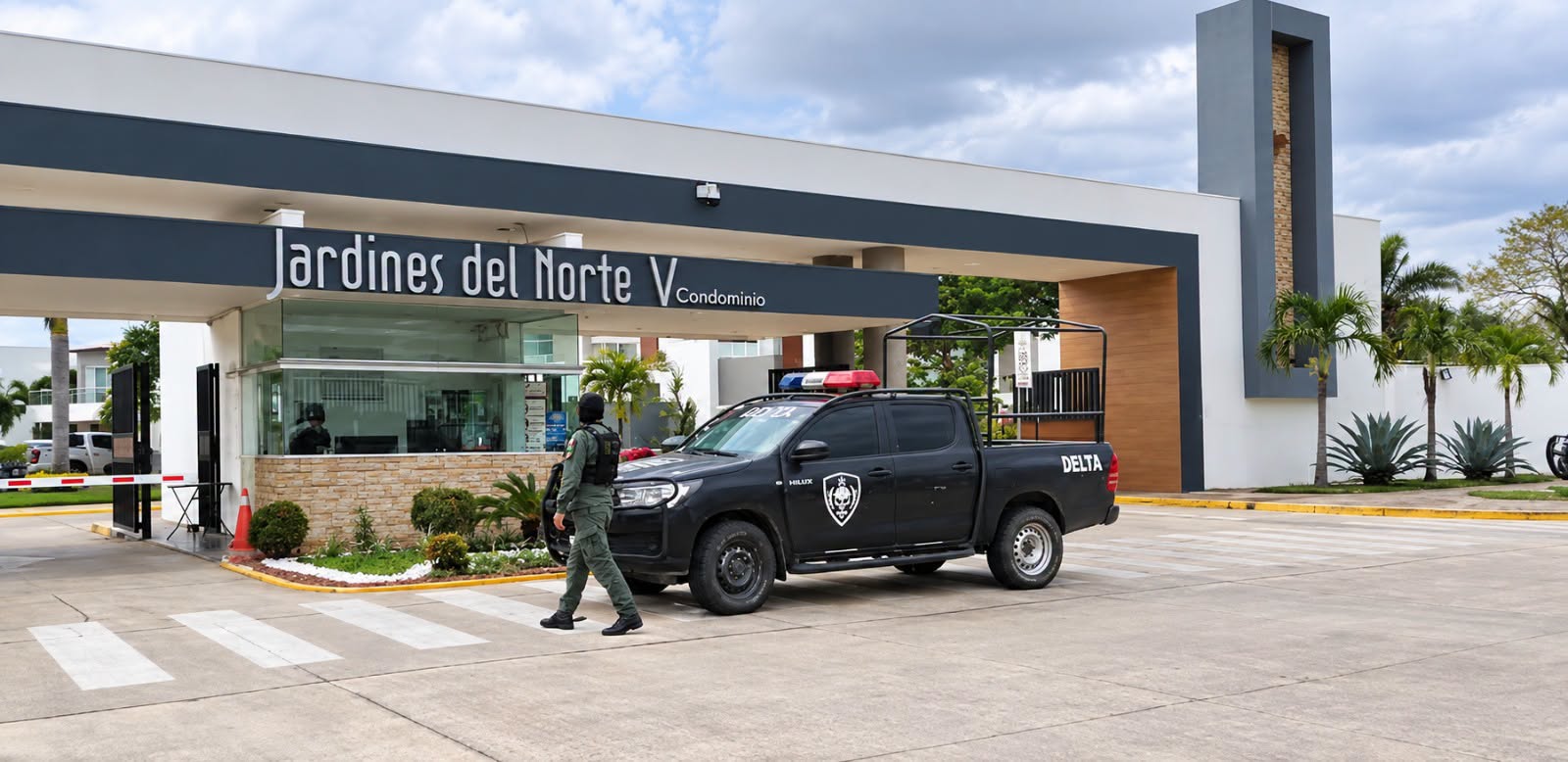 Policía en operativo de investigación contra la red de protección al narcotráfico del exfiscal general del Estado Roger Mariaca. Foto: Ministerio de Gobierno.