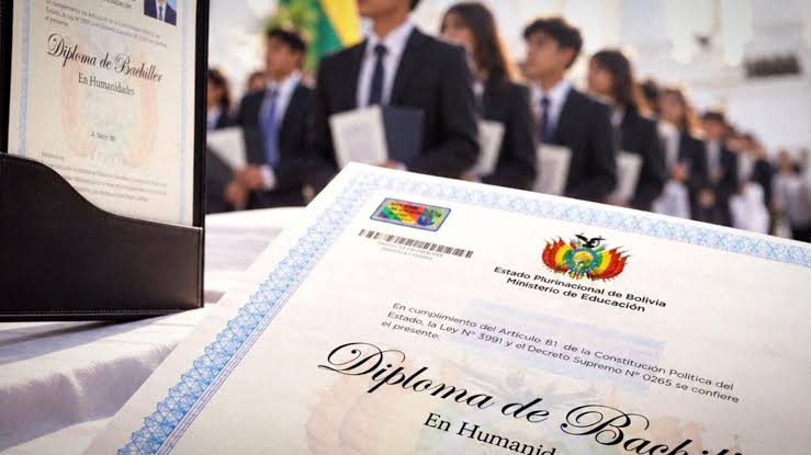 Diplomas de bachiller emitidos antes de 2026.