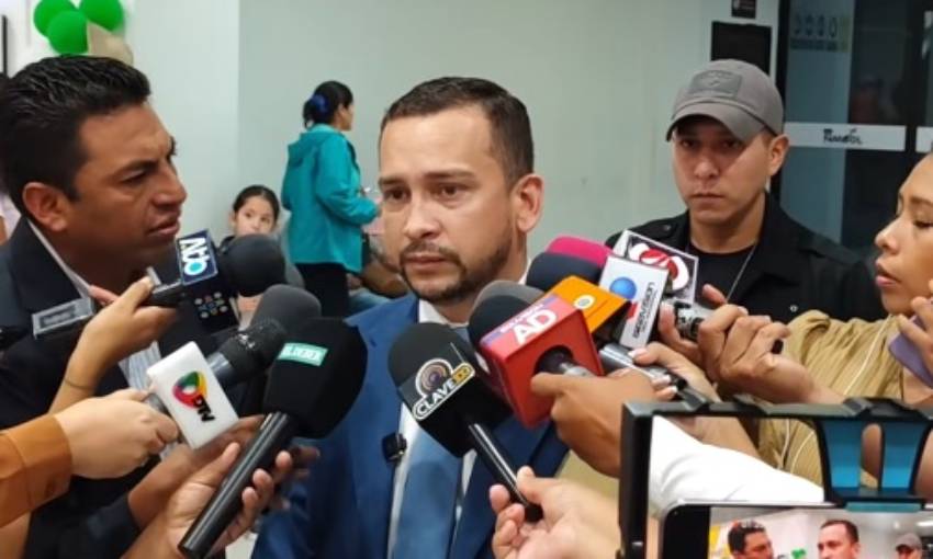 El presidente del TSJ, Romer Saucedo, brinda declaraciones a los medios. Foto: TSJ
